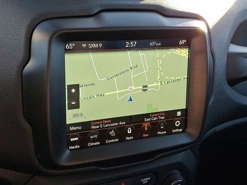 Certified 2022 Jeep Renegade Limited image 21