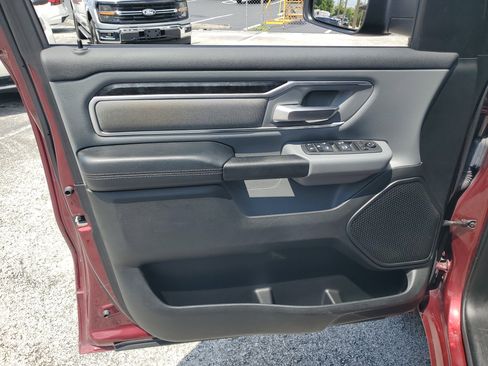 Used 2019 RAM 1500 Big Horn AWD/4WD image 8