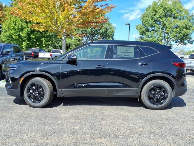 New 2026 Chevrolet Blazer LT w/ Midnight/Sport Edition AWD/4WD image 3