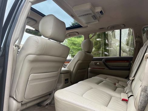 Used 2003 Lexus LX 470 4WD image 47
