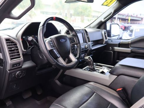 Used 2018 Ford F150 Raptor w/ Equipment Group 802A Luxury AWD/4WD image 31