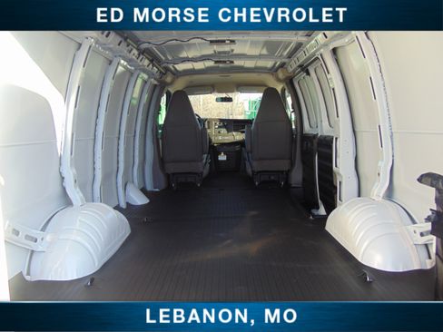 New 2025 Chevrolet Express 3500 w/ Driver Convenience Package image 10