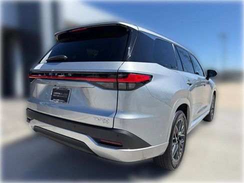 Used 2025 Lexus TX 350 AWD w/ Technology Package image 9