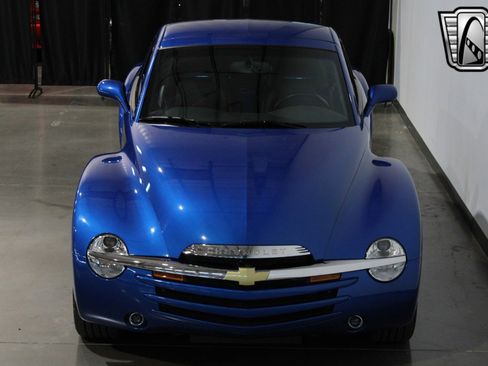 Used 2006 Chevrolet SSR w/ Preferred Equipment Group image 7