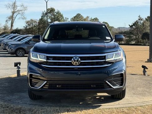 Used 2021 Volkswagen Atlas Cross Sport SEL Premium image 2