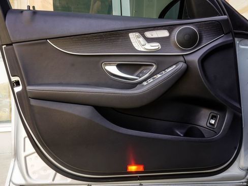 Used 2020 Mercedes-Benz C 300 Sedan image 32