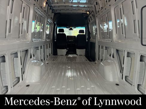 New 2025 Mercedes-Benz Sprinter 2500 image 14