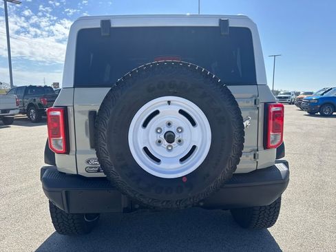 New 2026 Ford Bronco Heritage Edition image 12