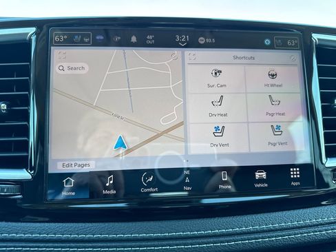 Used 2022 Chrysler Pacifica Limited image 26