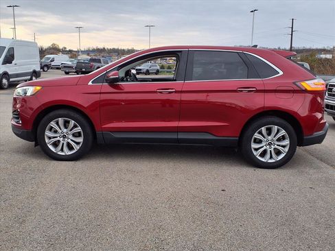 Certified 2024 Ford Edge Titanium image 4