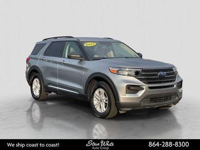 Used 2024 Ford Explorer XLT