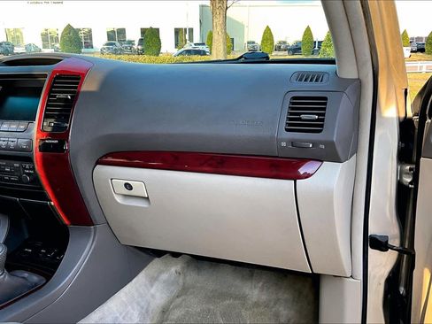 Used 2009 Lexus GX 470 image 16