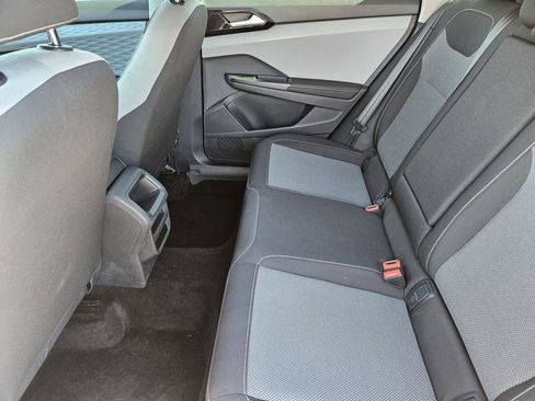 Used 2024 Volkswagen Taos S AWD/4WD image 19