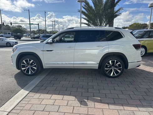 New 2026 Volkswagen Atlas SEL Premium R-Line AWD/4WD image 9