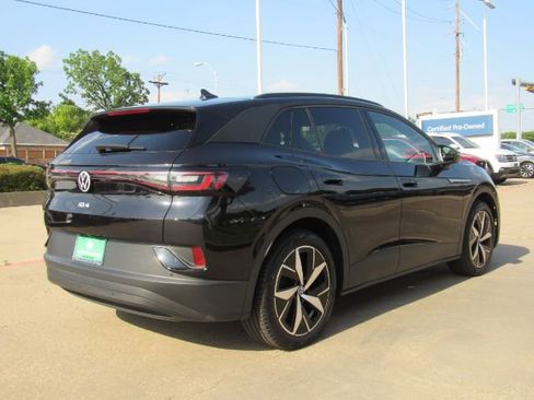 Used 2023 Volkswagen ID.4 S image 6