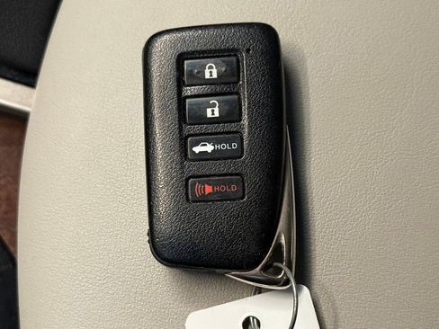 Used 2014 Lexus GS 350 AWD w/ Premium Package image 17