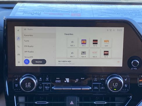 Used 2023 Toyota Highlander Platinum image 14