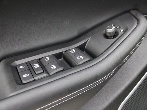 New 2025 Jeep Grand Cherokee L Limited w/ Black Appearance Package image 20