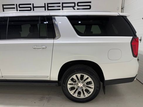 Used 2024 GMC Yukon XL Denali AWD/4WD image 7