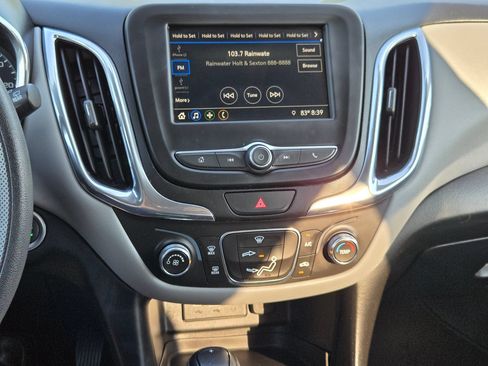 Used 2019 Chevrolet Equinox LS w/ LS Convenience Package AWD/4WD image 31