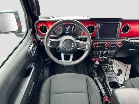 Used 2021 Jeep Wrangler Unlimited Rubicon AWD/4WD image 25