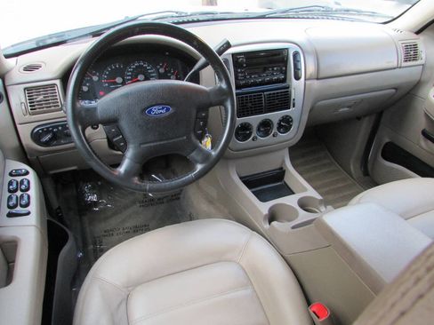 Used 2003 Ford Explorer Sport XLT image 27