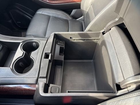 Used 2020 GMC Yukon XL SLT image 28