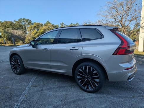 New 2026 Volvo XC60 B5 Ultra w/ Protection Package Premier AWD/4WD image 13