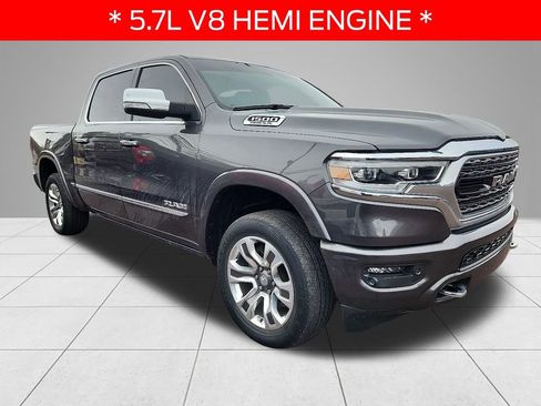 Used 2022 RAM 1500 Limited w/ Body Color Bumper Group image 3