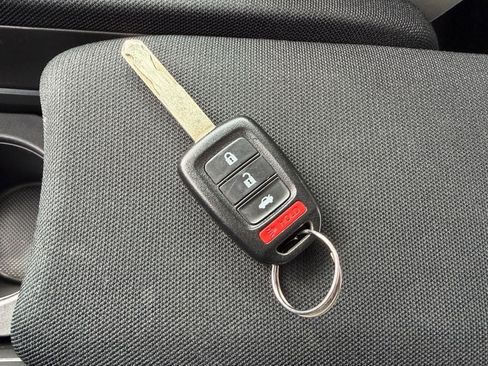 Used 2019 Honda Civic LX image 31