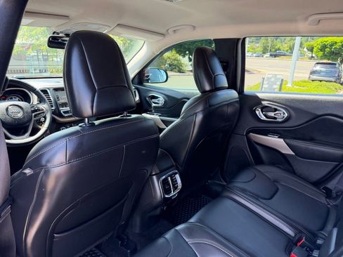 Used 2017 Jeep Cherokee Latitude w/ True North Edition AWD/4WD image 30