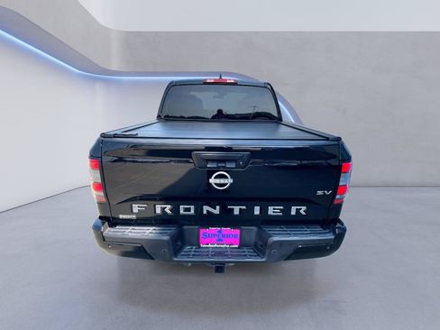 Used 2023 Nissan Frontier SV w/ Technology Package RWD image 3
