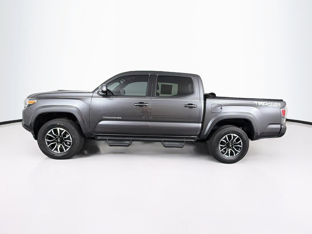 Used 2022 Toyota Tacoma TRD Sport w/ Technology Package AWD/4WD image 6