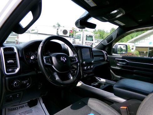 Used 2019 RAM 1500 Big Horn AWD/4WD image 17