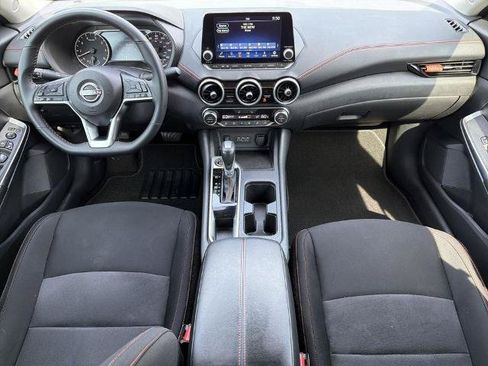 Certified 2025 Nissan Sentra SR FWD image 2