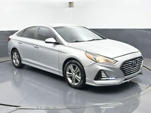 Used 2018 Hyundai Sonata SEL FWD image 2