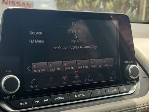 Certified 2022 Nissan Rogue SV FWD image 21