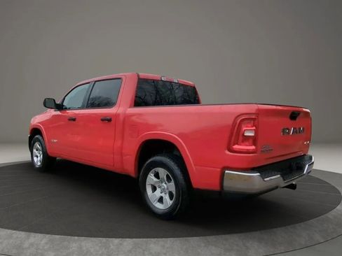 Used 2025 RAM 1500 Big Horn AWD/4WD image 2