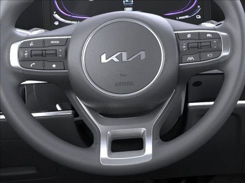 New 2025 Kia Sportage LX image 22