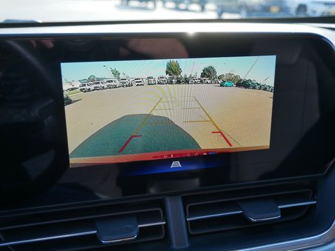 Used 2024 Chevrolet Trax LT w/ Driver Confidence Package image 32