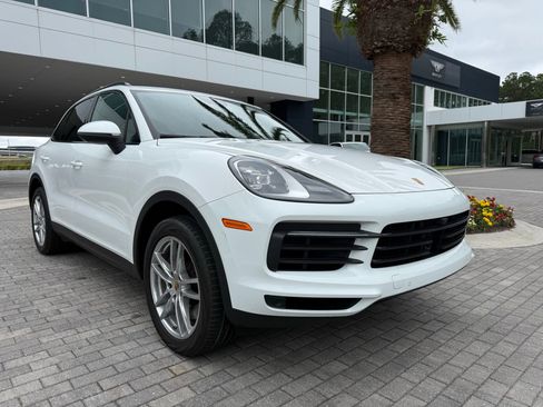Used 2023 Porsche Cayenne Platinum Edition AWD/4WD image 10
