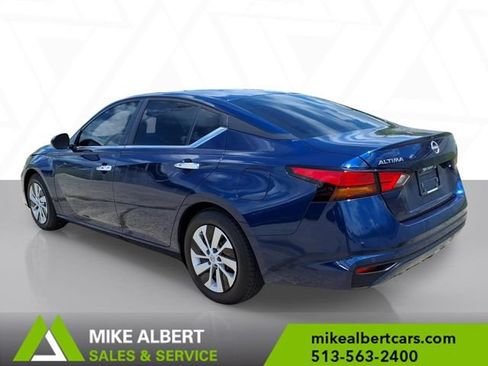 Used 2023 Nissan Altima 2.5 S FWD image 5