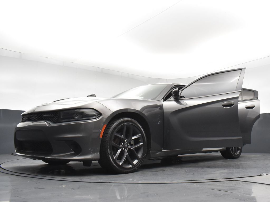 Used 2022 Dodge Charger R/T w/ Blacktop Package RWD image 33