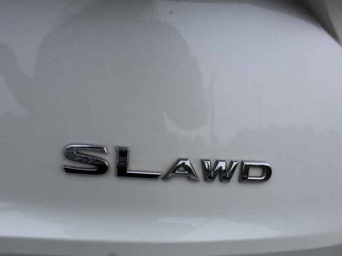 Used 2023 Nissan Rogue SL AWD/4WD image 7