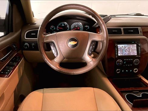 Used 2012 Chevrolet Tahoe LTZ image 5