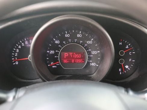 Used 2017 Kia Soul FWD image 29
