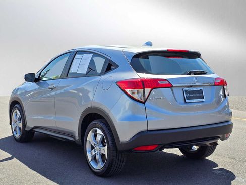 Used 2021 Honda HR-V LX image 5