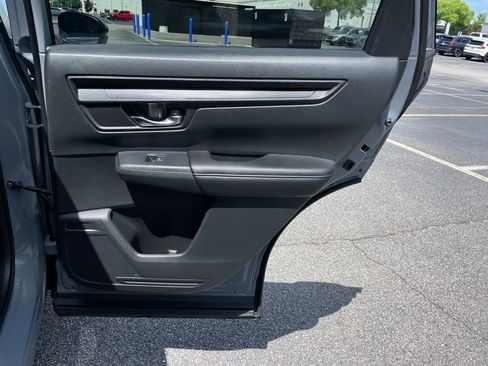Used 2025 Honda CR-V LX image 33