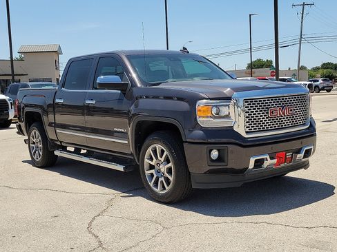 Used 2015 GMC Sierra 1500 Denali w/ Driver Alert Package AWD/4WD image 6