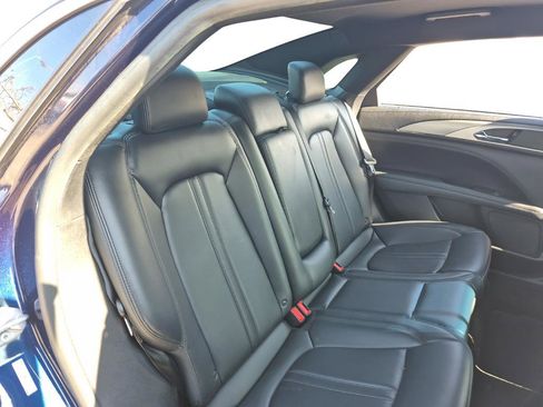 Used 2017 Lincoln MKZ Premiere image 32